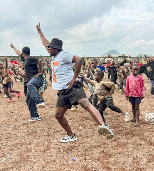 Youth Raise Through Arts (KASIKS) 6