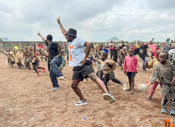 Youth Raise Through Arts (KASIKS) 6